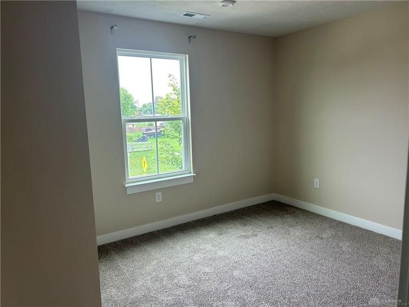 384 Warm Springs Drive, Fairborn, OH 45459 Photo 9