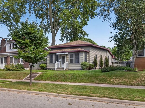345 20th STREET S, La Crosse, WI 54601