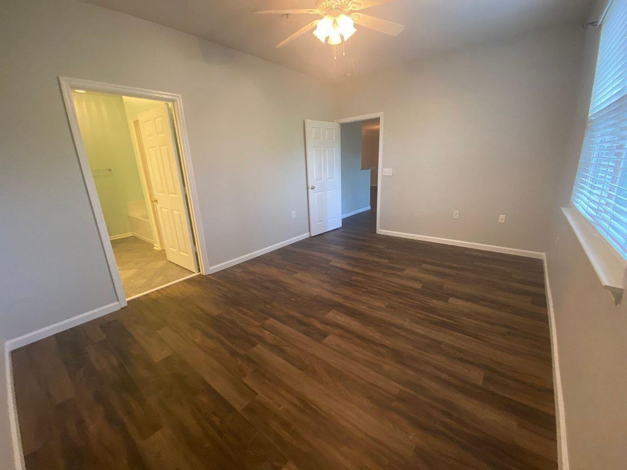 1525 Cambridge Lakes Drive Photo 18