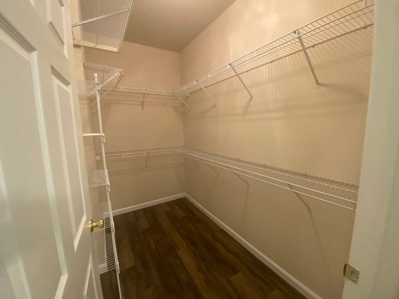 1525 Cambridge Lakes Drive Photo 20