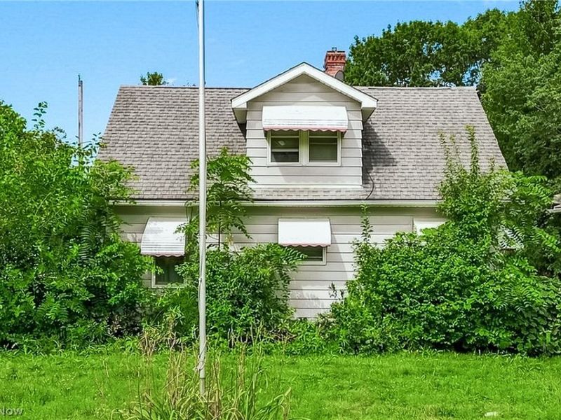 1815 Daniels Avenue , Akron, OH 44312 Photo 2