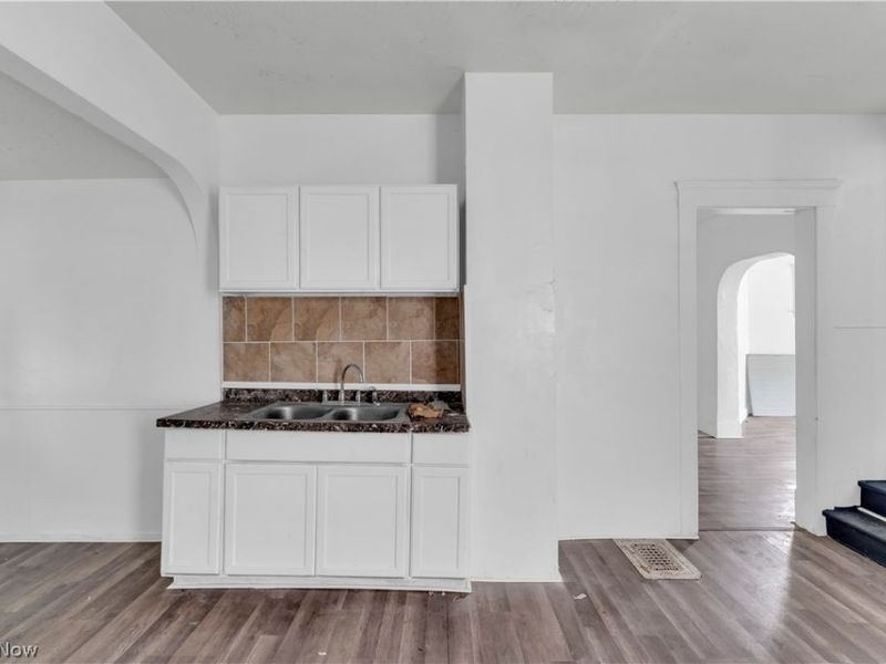 1418 E 95th Street , Cleveland, OH 44106 Photo 12