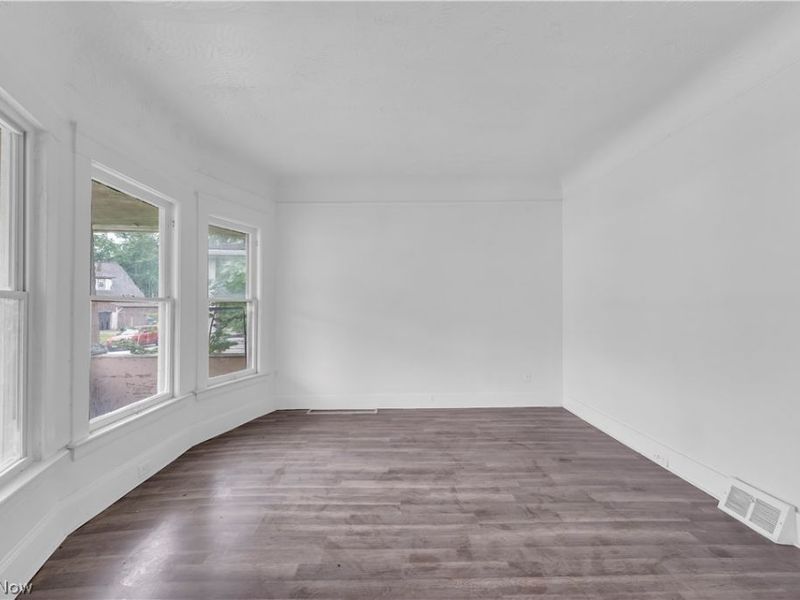 1418 E 95th Street , Cleveland, OH 44106 Photo 5