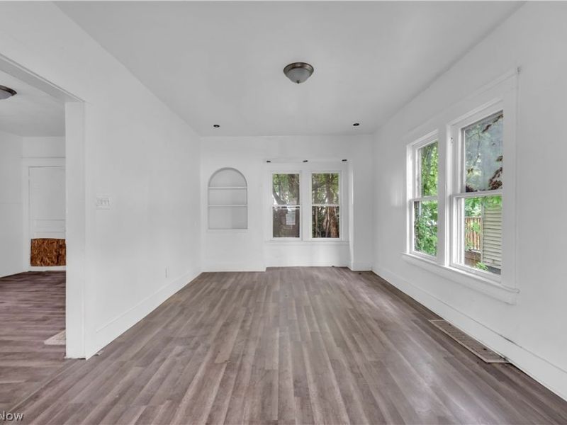 1418 E 95th Street , Cleveland, OH 44106 Photo 8