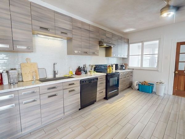 39 Temple Street, Unit 2, Somerville, MA 02145