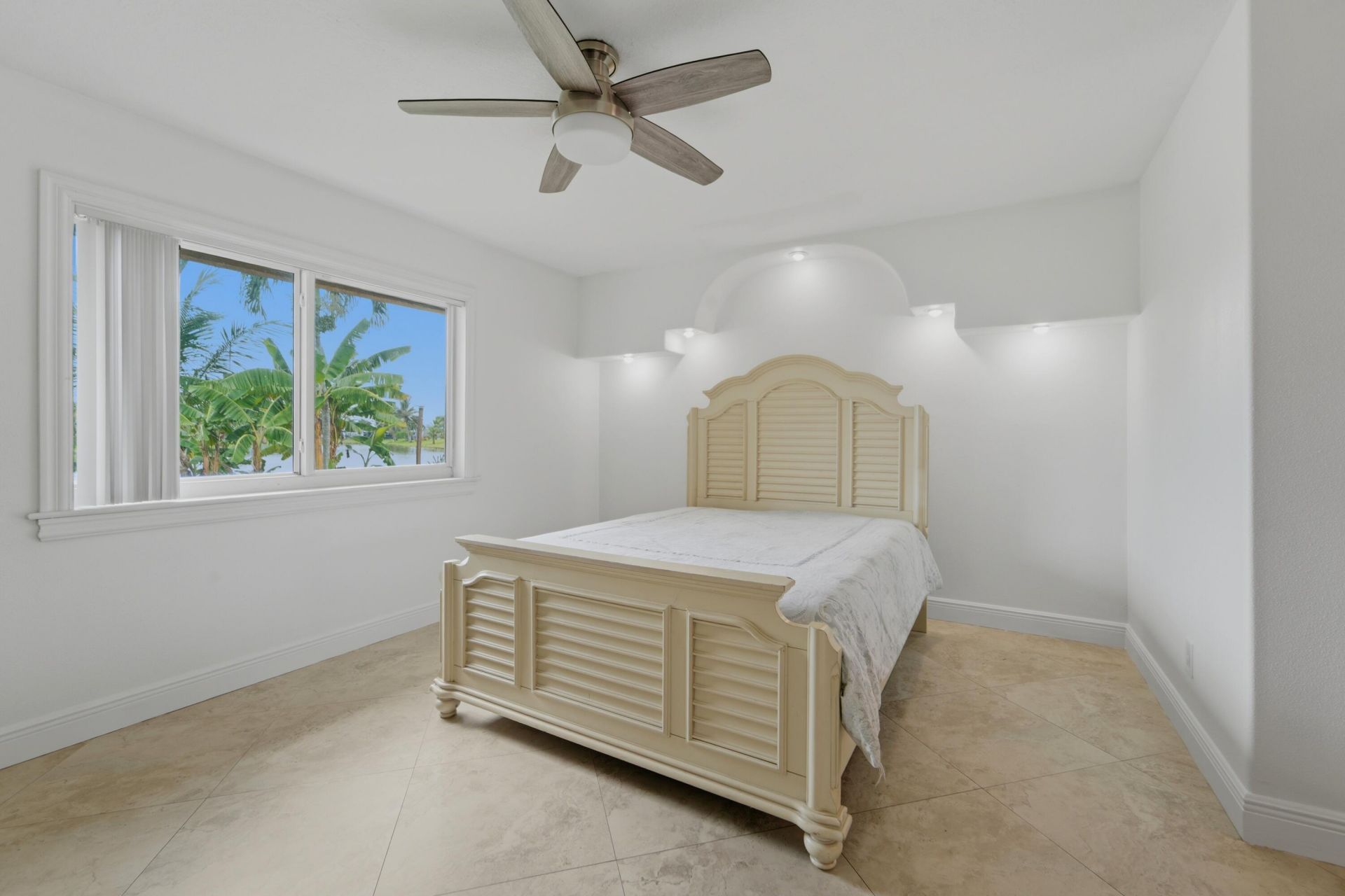 217 Parkwood Drive S, Royal Palm Beach, FL 33411 Photo