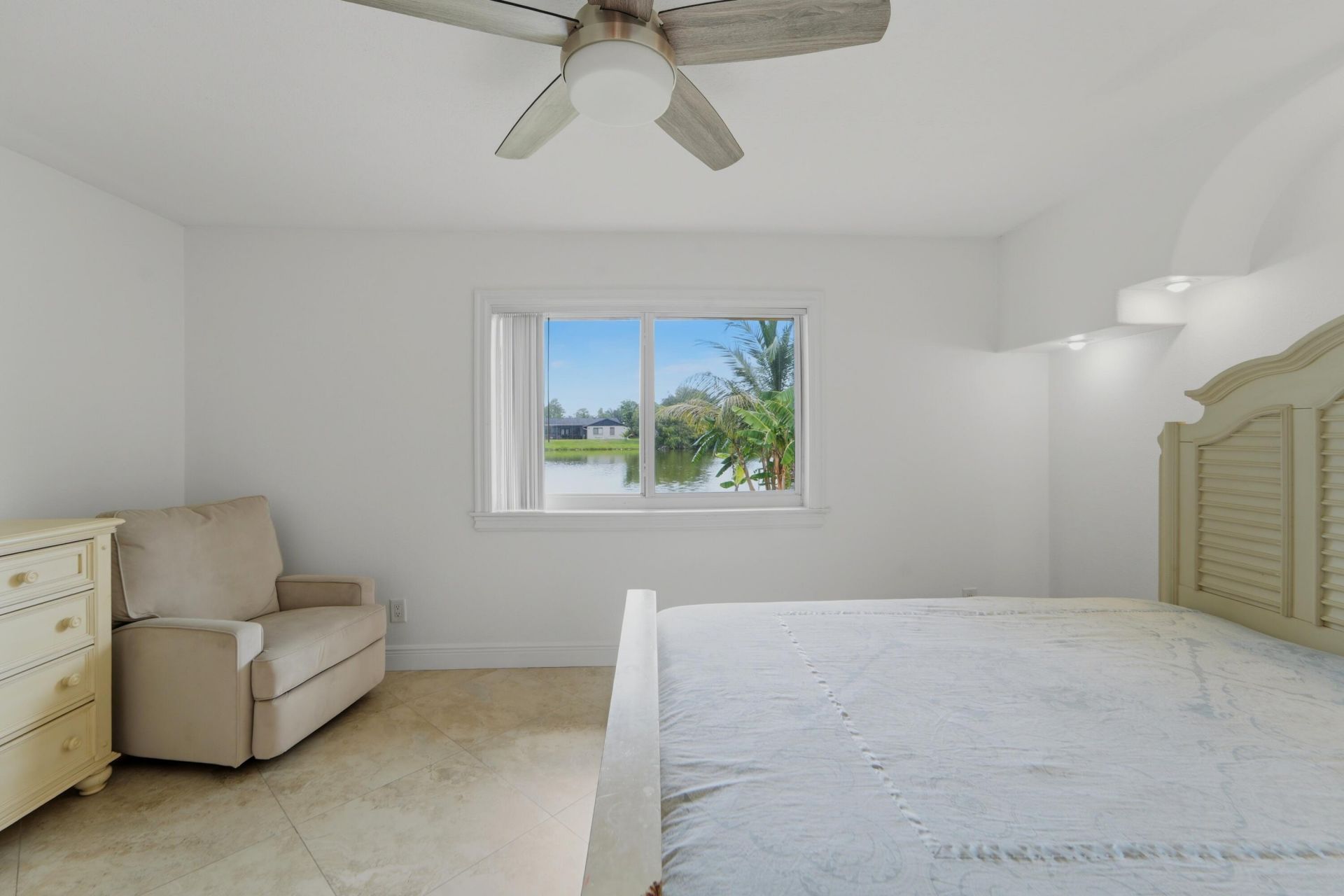 217 Parkwood Drive S, Royal Palm Beach, FL 33411 Photo