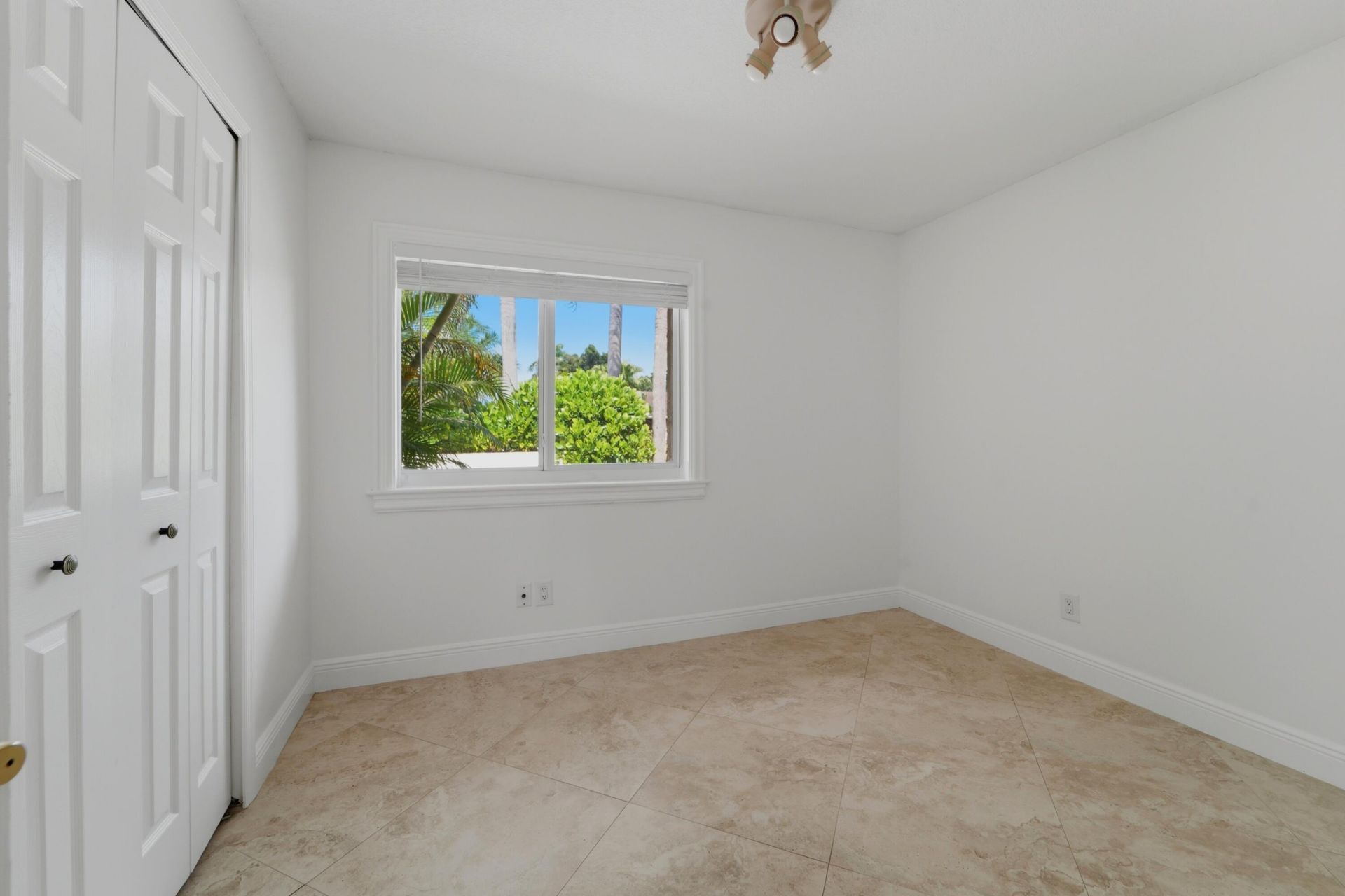 217 Parkwood Drive S, Royal Palm Beach, FL 33411 Photo