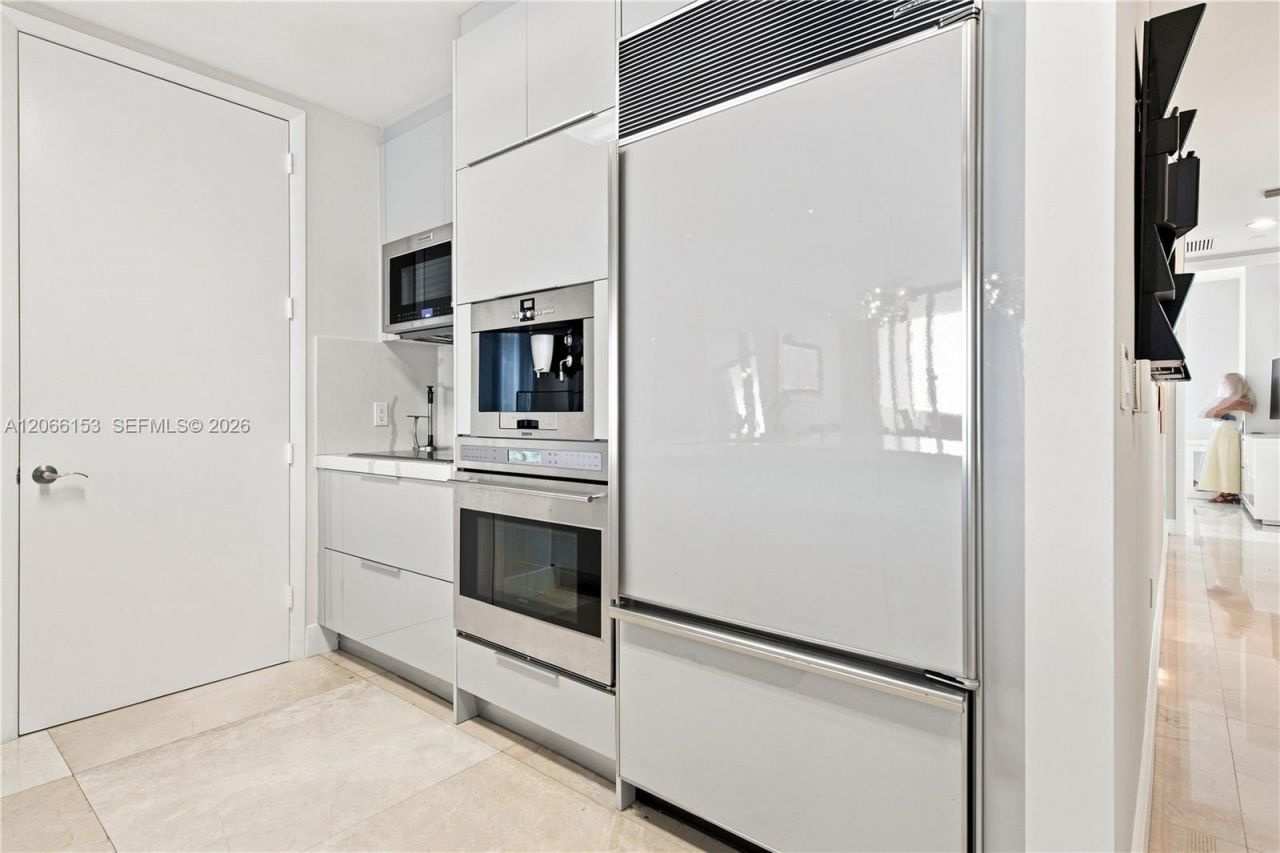 15811 Collins Ave , Unit 2802, Sunny Isles Beach, FL 33160 Photo