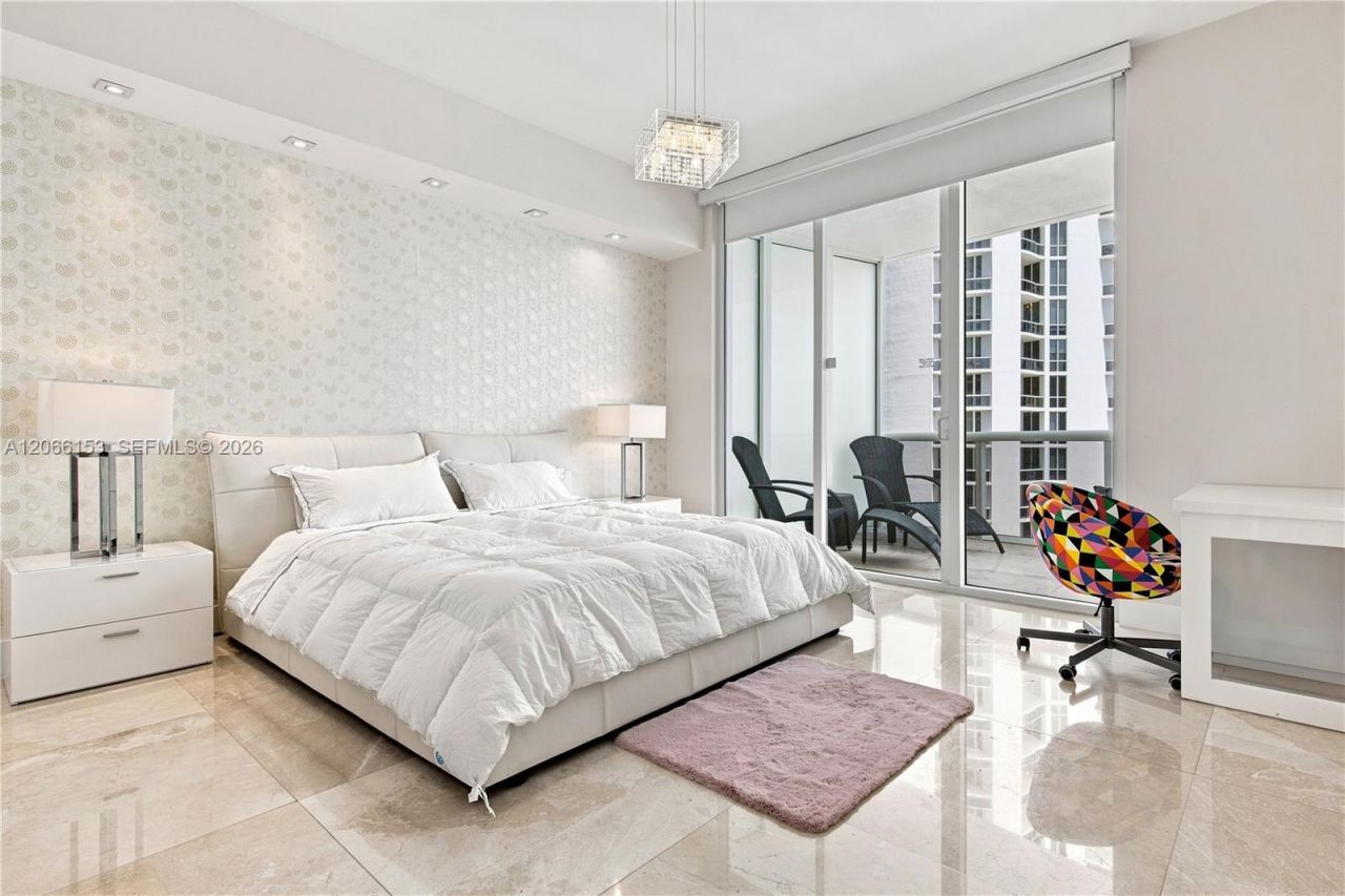 15811 Collins Ave , Unit 2802, Sunny Isles Beach, FL 33160 Photo
