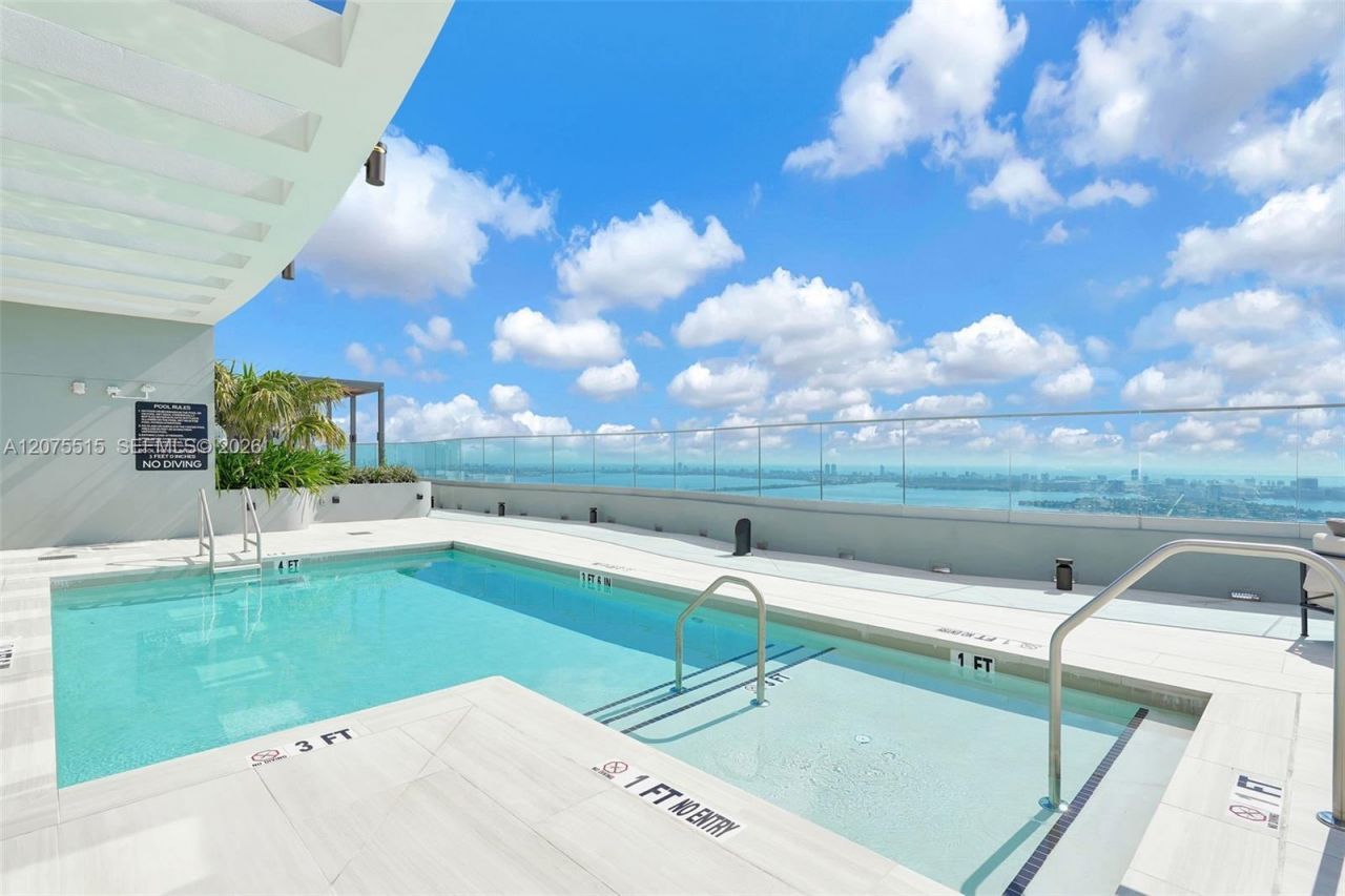1400 Biscayne Blvd , Unit 1706, Miami, FL 33132 Photo