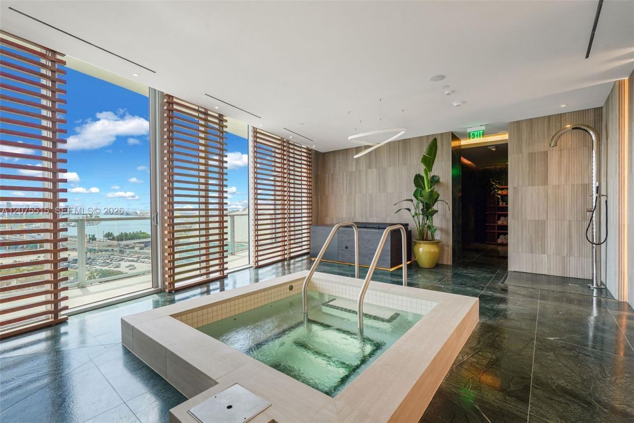 1400 Biscayne Blvd , Unit 1706, Miami, FL 33132 Photo