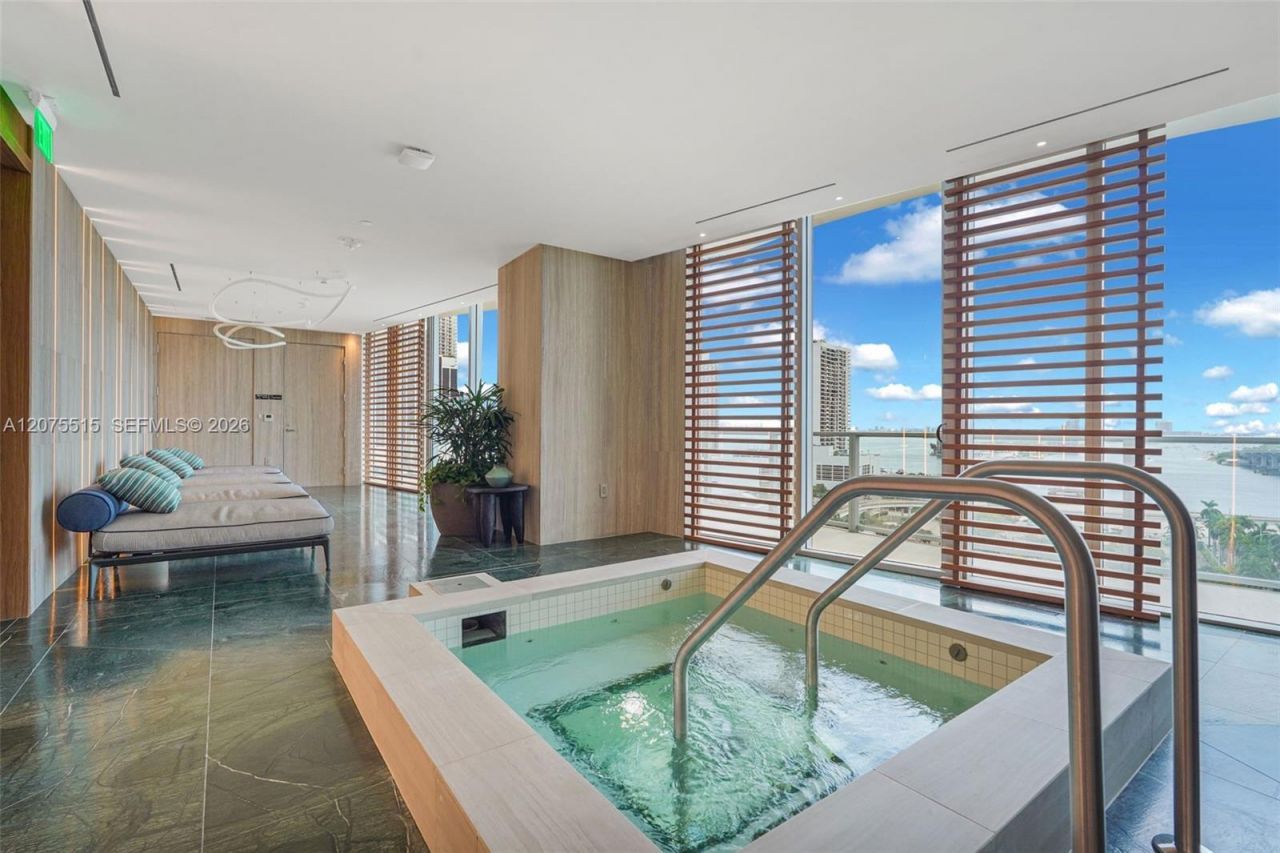 1400 Biscayne Blvd , Unit 1706, Miami, FL 33132 Photo