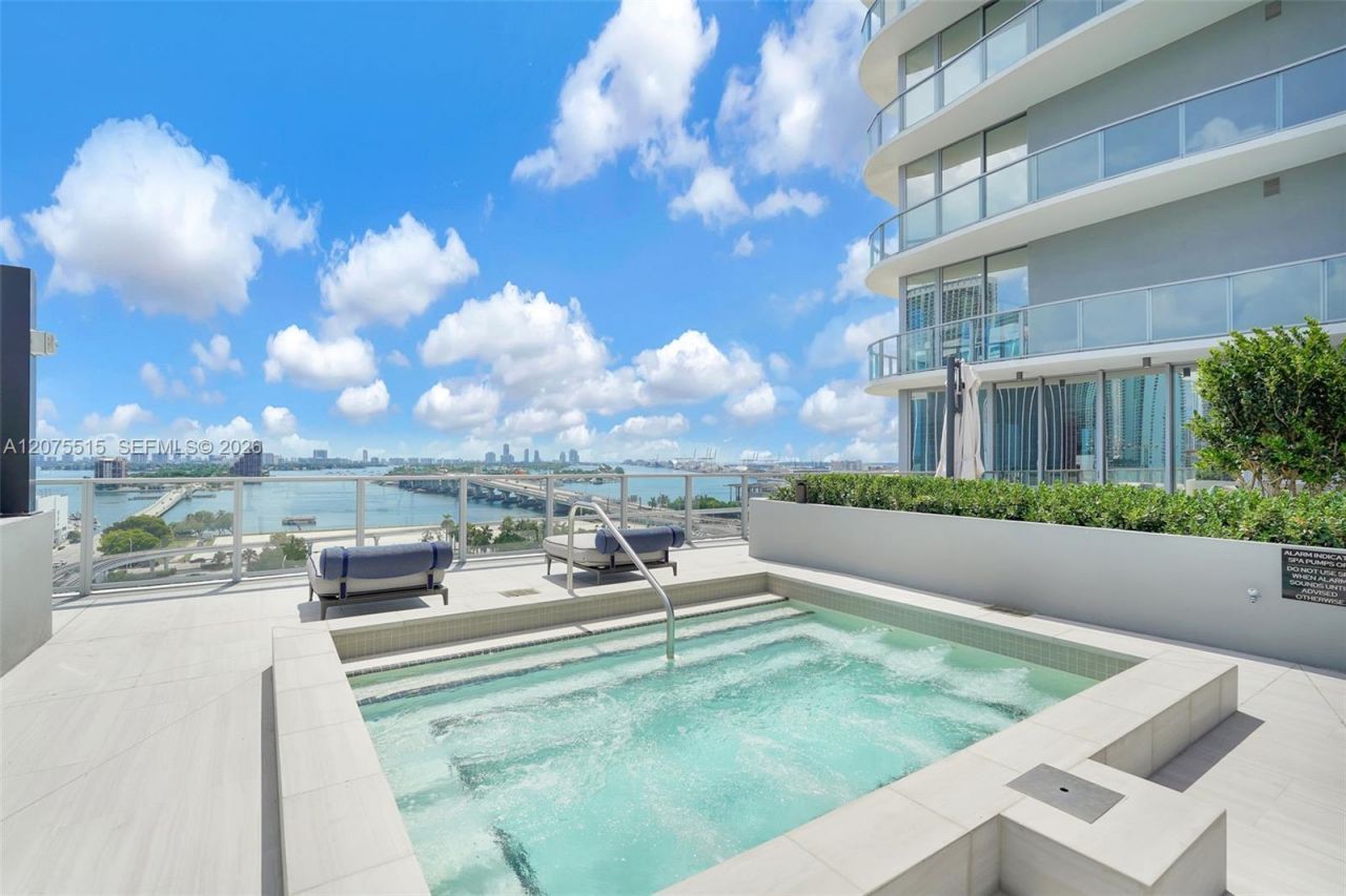 1400 Biscayne Blvd , Unit 1706, Miami, FL 33132 Photo