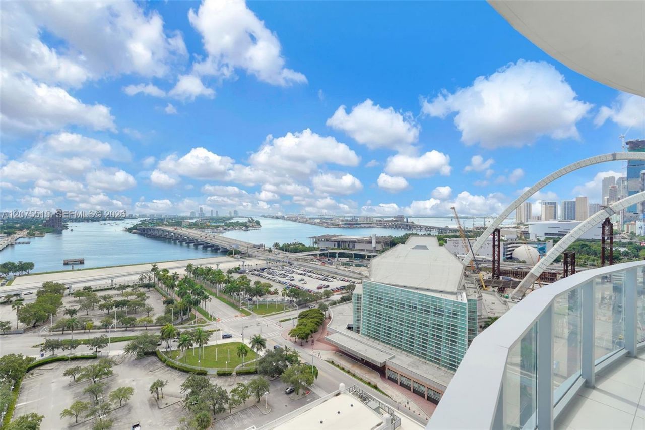 1400 Biscayne Blvd , Unit 1706, Miami, FL 33132 Photo