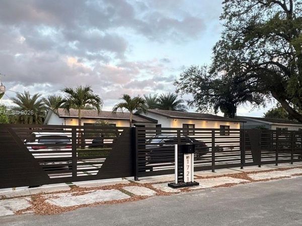 1721 SW 96th Ave , Miramar, FL 33025