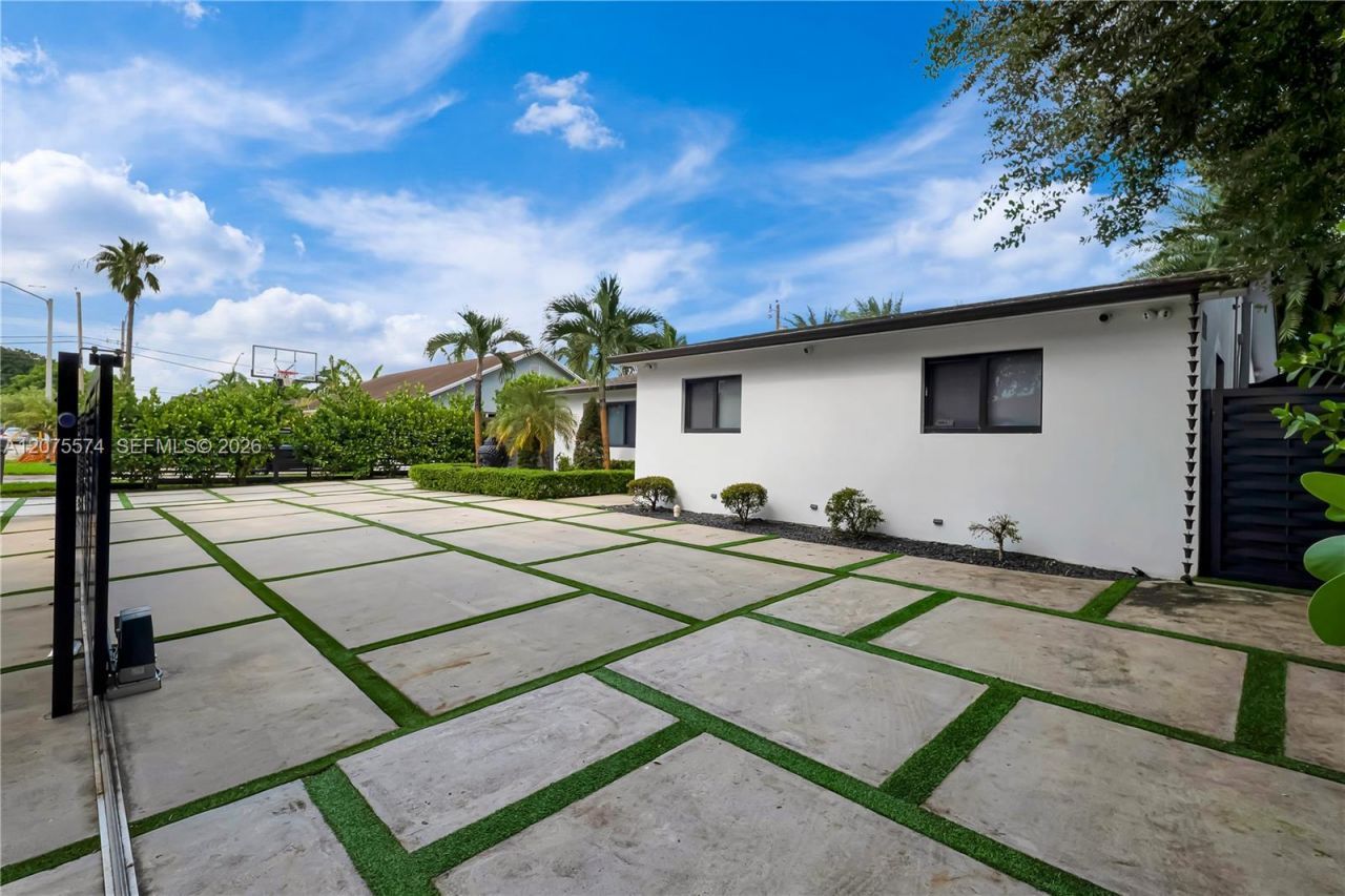 1721 SW 96th Ave , Miramar, FL 33025 Photo