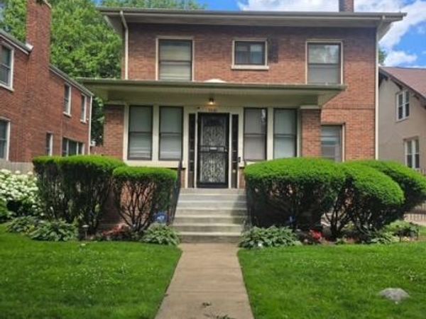 7021 S Cregier Avenue , Chicago, IL 60649