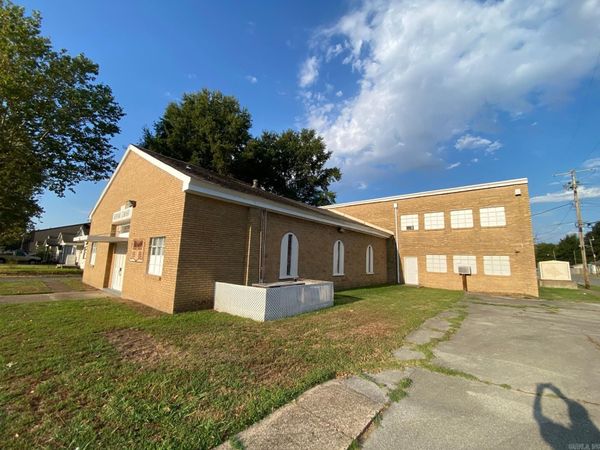 261 N Pine Avenue , Trumann, AR 72472