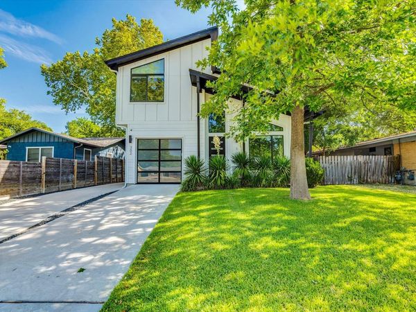 302 Irma DR, Unit 1, Austin, TX 78752