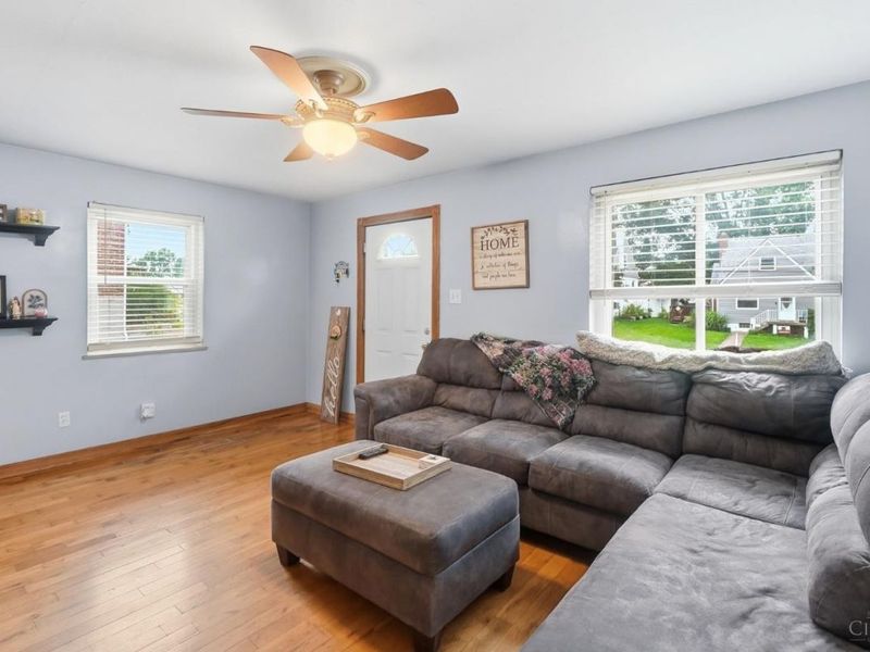 5577 Raceview Avenue, Cincinnati, OH 45248 Photo 5