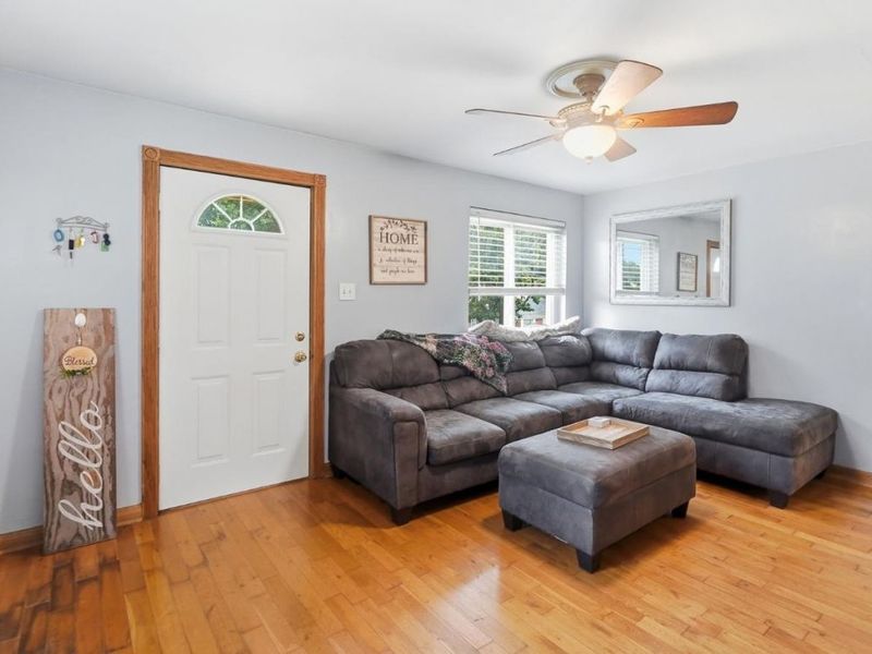 5577 Raceview Avenue, Cincinnati, OH 45248 Photo 6