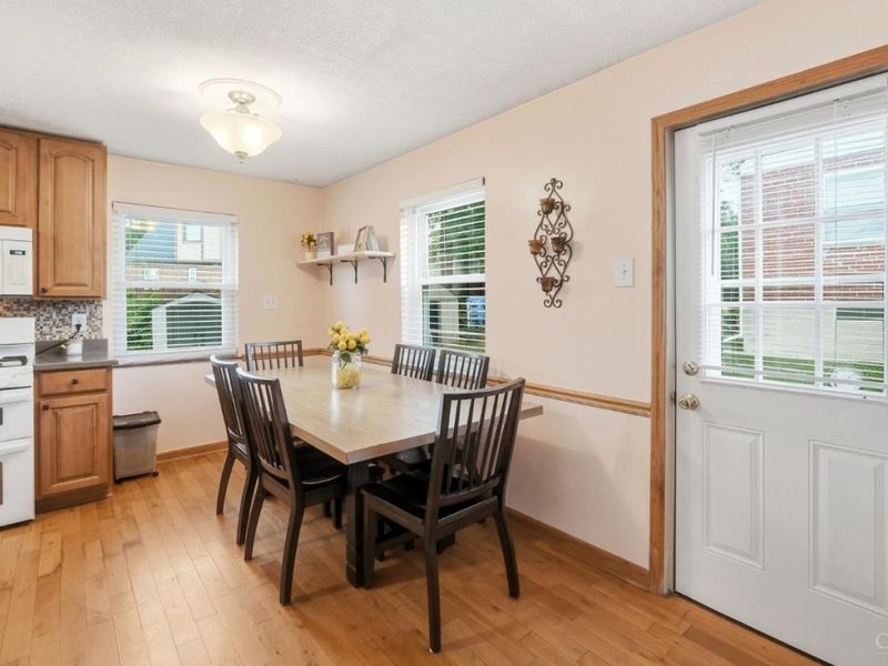 5577 Raceview Avenue, Cincinnati, OH 45248 Photo 8