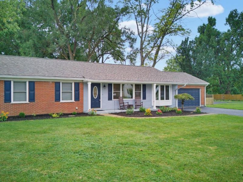 8265 Forest Road, Anderson Township, OH 45255 Photo 2