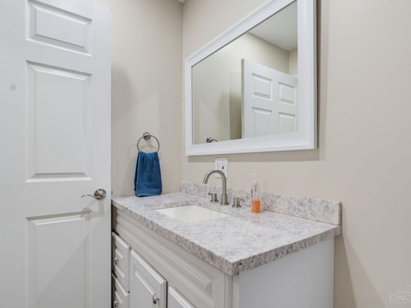 8265 Forest Road, Anderson Township, OH 45255 Photo 28
