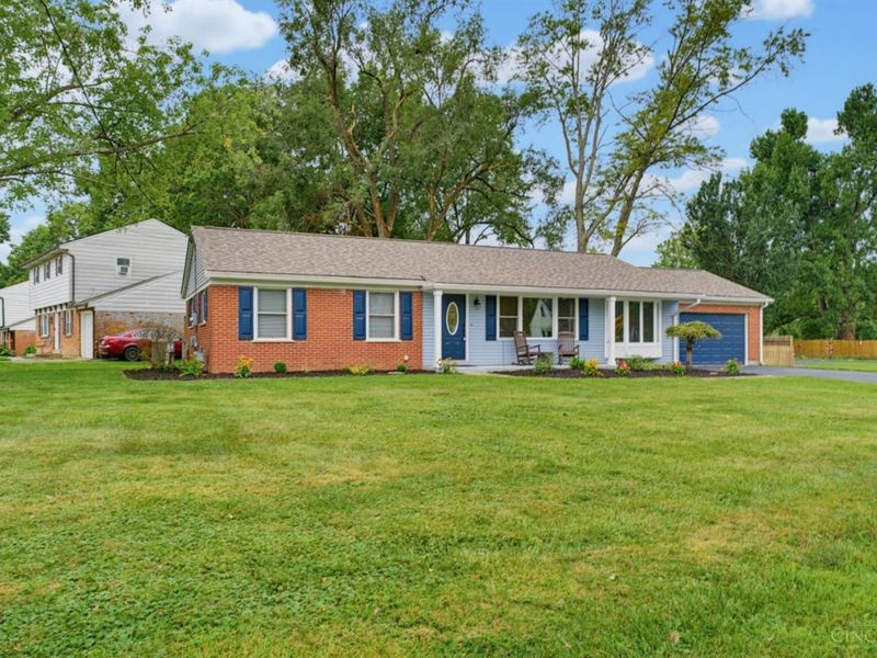 8265 Forest Road, Anderson Township, OH 45255 Photo 3