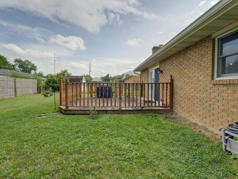 1381 Oaktree Drive, Greenville, OH 45331 Photo 5