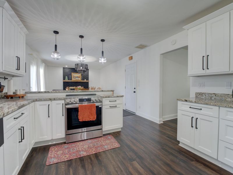 1381 Oaktree Drive, Greenville, OH 45331 Photo 8