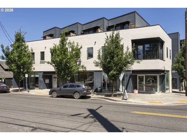 1407 SE CORA ST, Portland, OR 97202