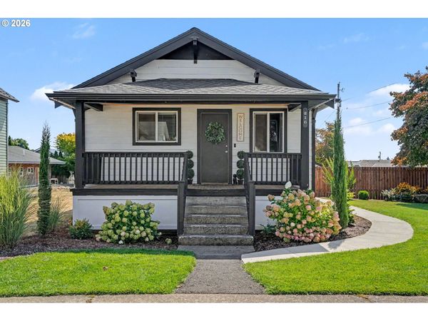 216 E MAIN ST, Sublimity, OR 97385