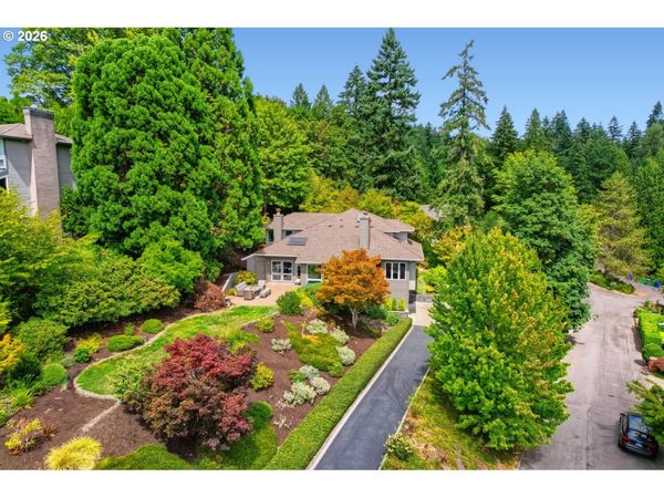 2677 SW 64TH PL, Portland, OR 97225