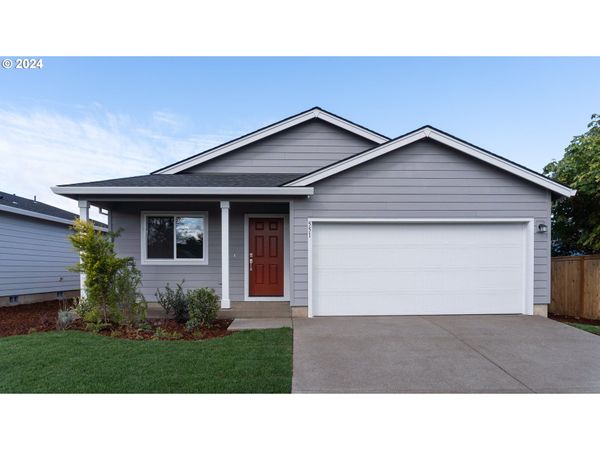 699 SW Minnesota ST, Lebanon, OR 97355