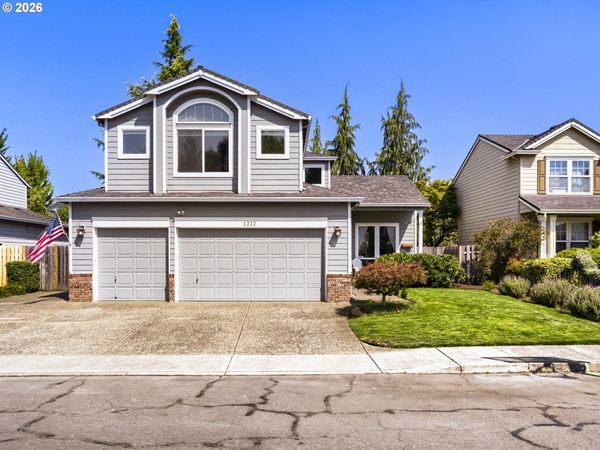 1312 SE 14TH AVE, Canby, OR 97013