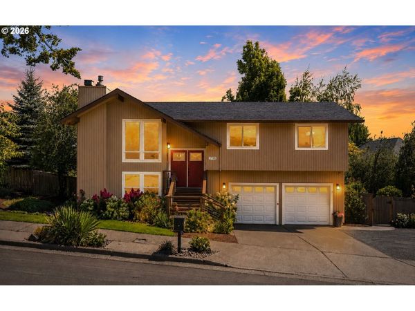 17190 ROBB PL, Lake Oswego, OR 97034