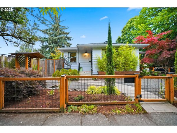 6032 SE 47TH AVE, Portland, OR 97206