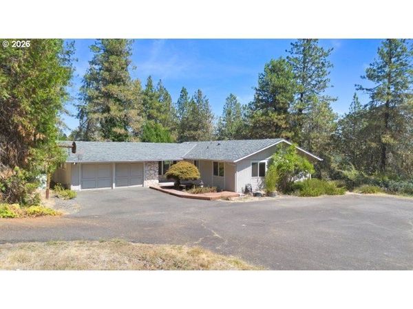 337 BLACK OAK DR, Roseburg, OR 97471