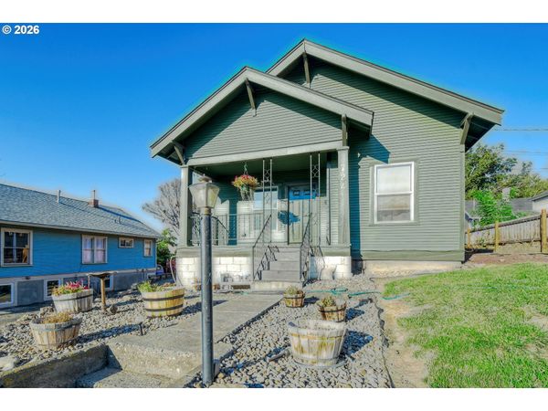 724 SW 3RD ST, Pendleton, OR 97801