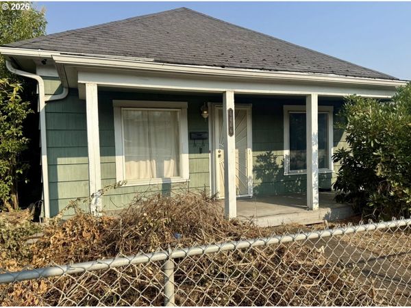 1466 SE PINE ST, Roseburg, OR 97470