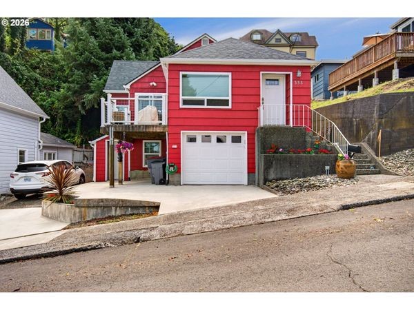 333 COMMERCIAL ST, Astoria, OR 97103