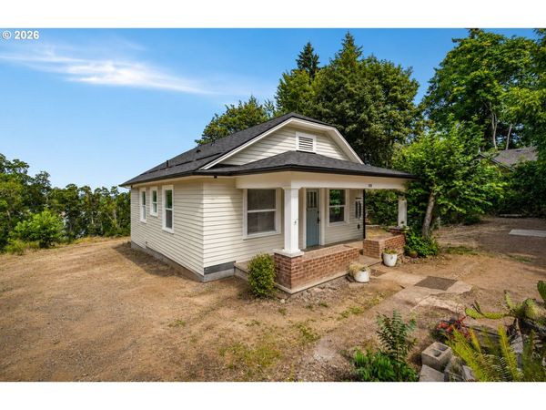 122 ROCK ST, Silverton, OR 97381