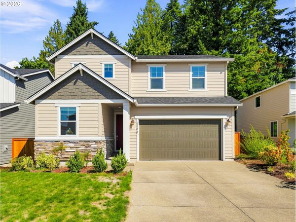 1198 N Sycamore ST, Canby, OR 97013