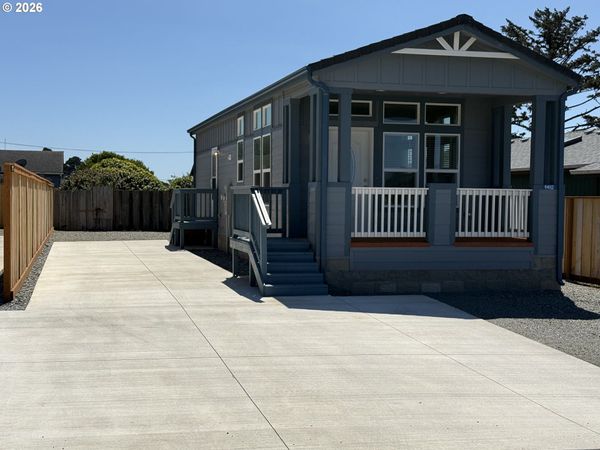 94112 4TH ST, Gold Beach, OR 97444