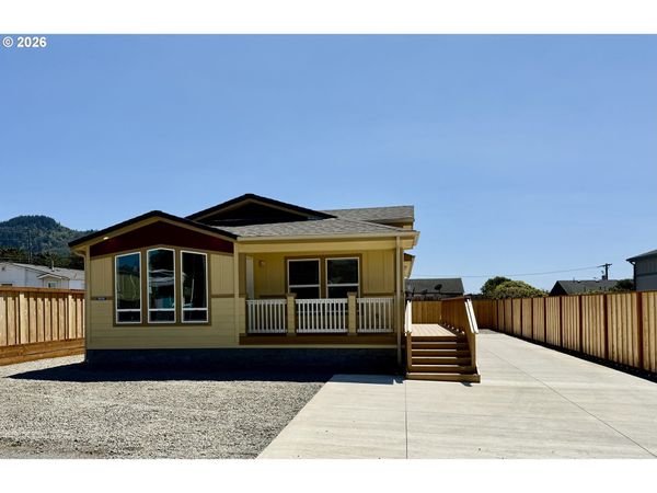 94114 4TH ST, Gold Beach, OR 97444