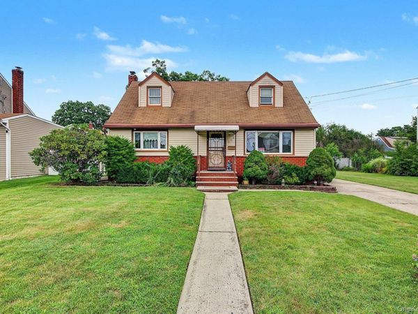 240 28th Street, Copiague, NY 11726