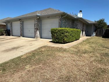 8507 Gatlinburg Drive , Fort Worth, TX 76123
