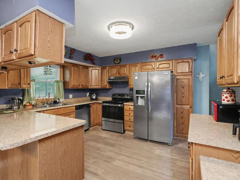 831 N Crestline Street , Crestline, OH 44827 Photo 7